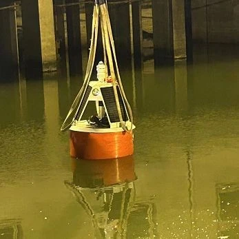 Automatic Lifting Winch Monitoring Buoy